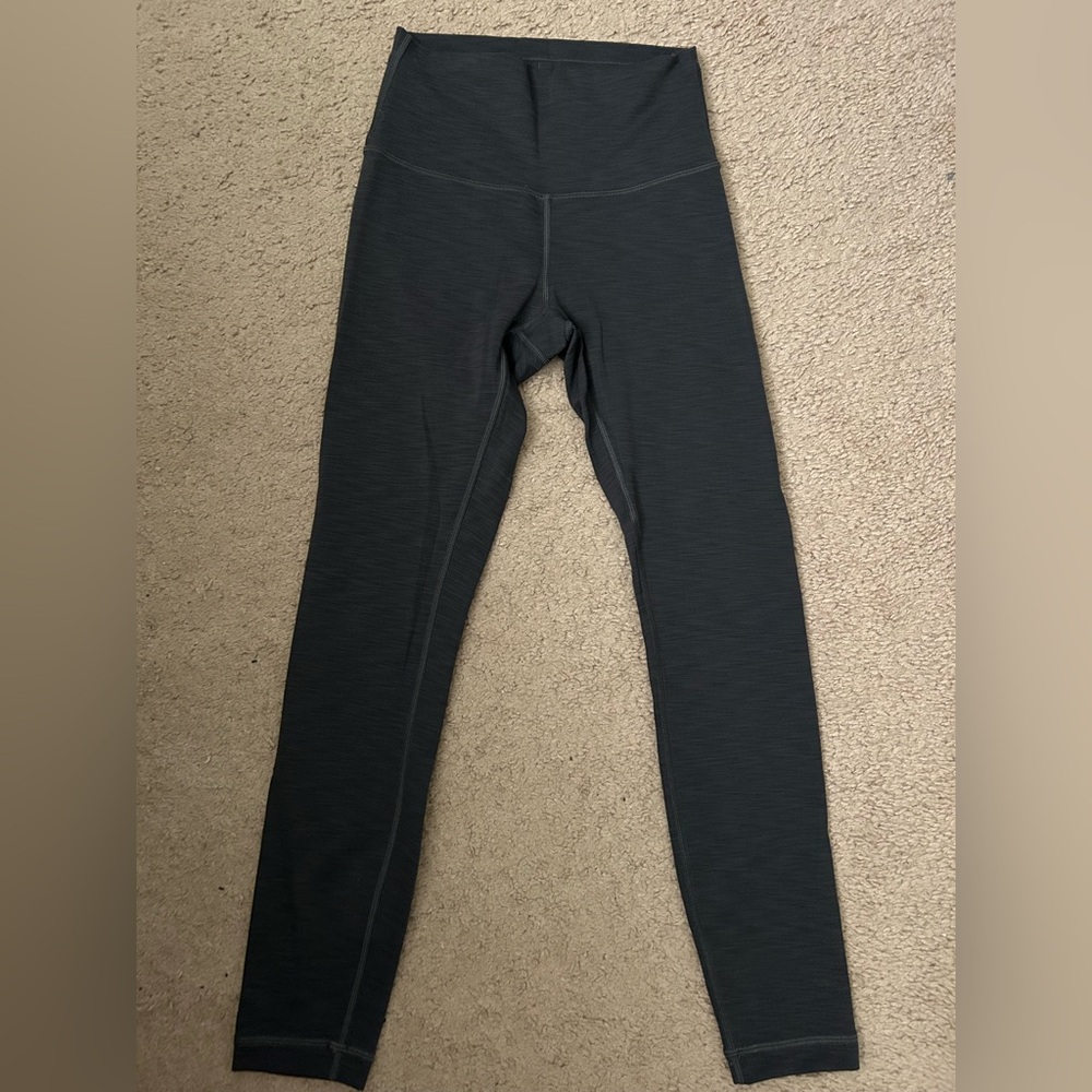 Wunder train high rise tight 25” 
Heathered graphite grey 
Size 4